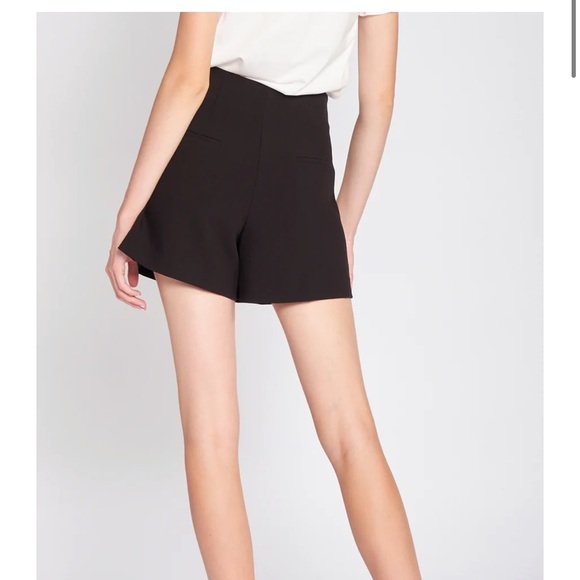 En Saison Shorts - Picture 2 of 6